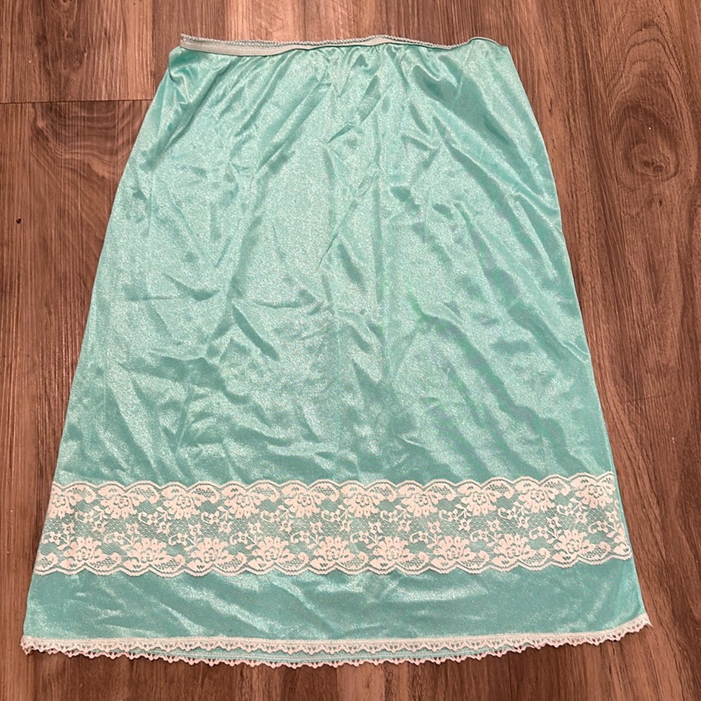 👗 Vintage Aqua Blue Nylon Half Slip Skirt